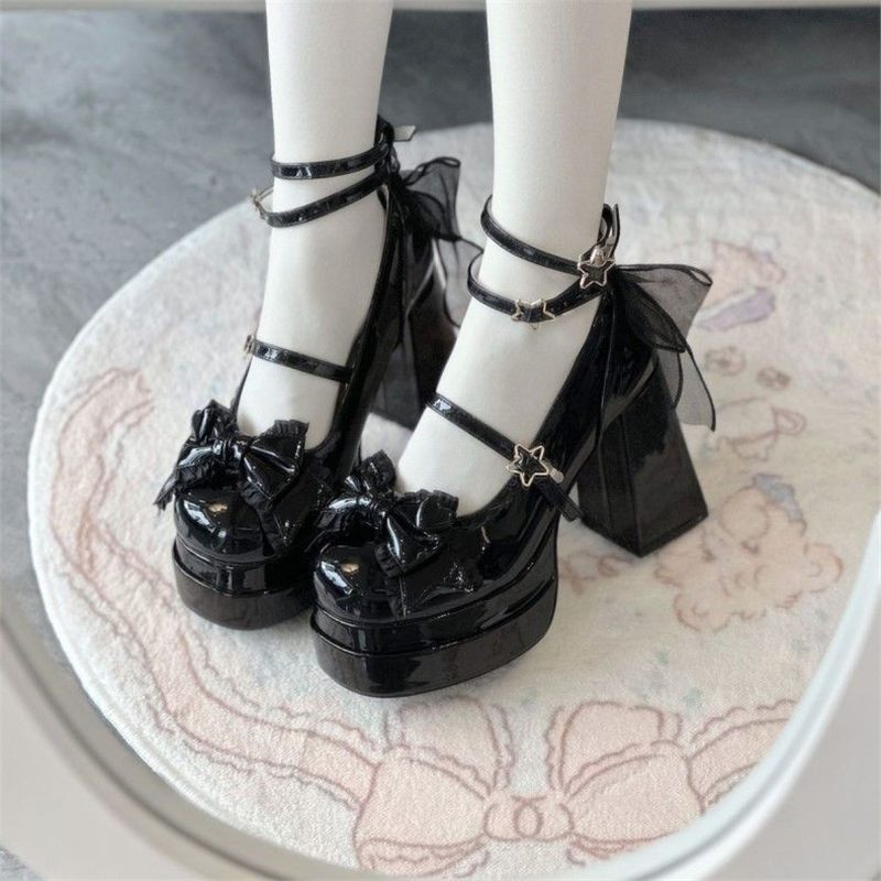 Women's One-strap Silver Single-layer Shoes