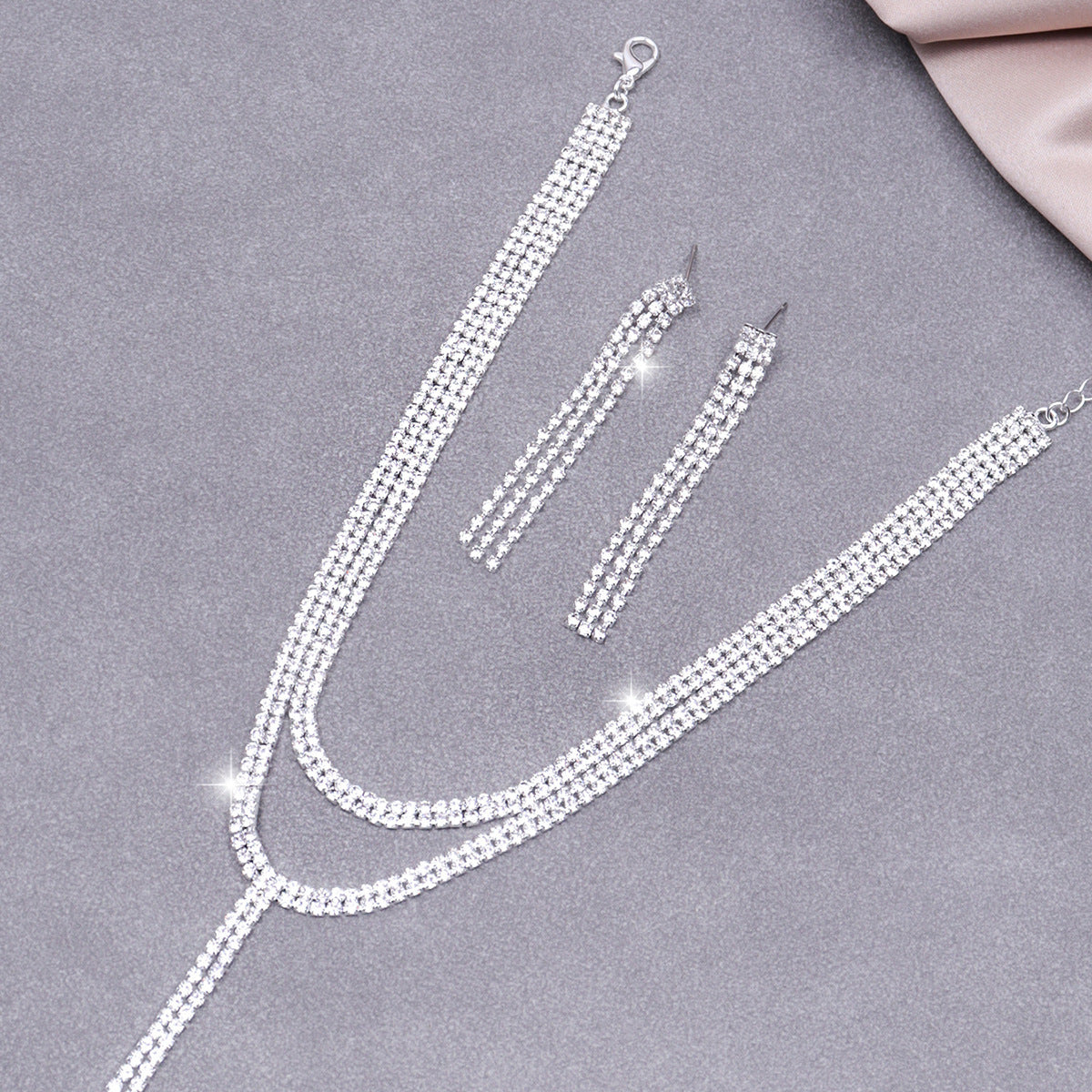 A Set Of Hot Sale Exquisite Claw Chain Necklace Exaggerated Necklace Set